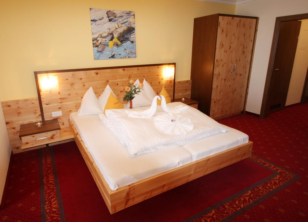 Hotel Erlebniswelt Stocker Schladming Exterior photo